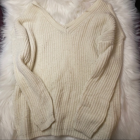 White Yarn Sweater - Picture 1 of 1